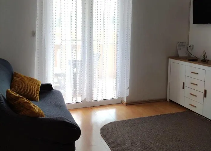 Appartement Crljenko With Sea View