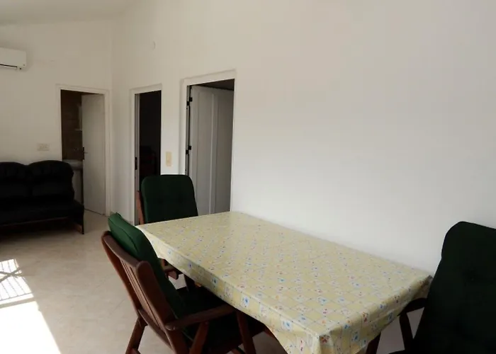 Appartement Crljenko With Sea View