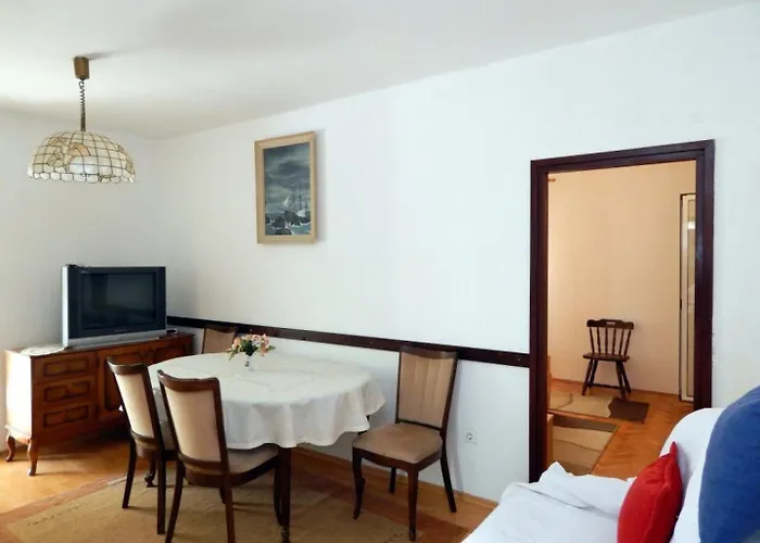 Appartement Crljenko With Sea View