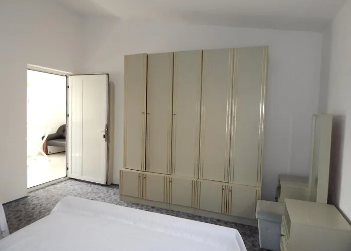 Crljenko With Sea View Appartement *