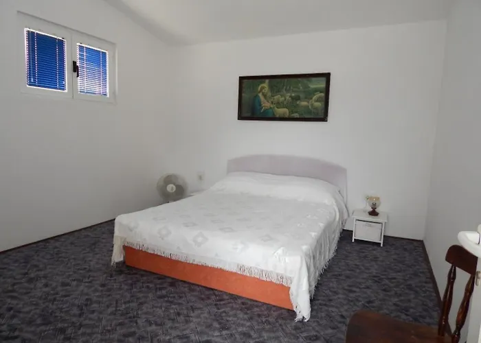 Appartement Crljenko With Sea View