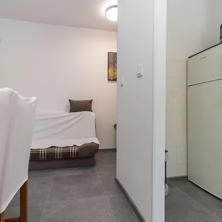 Apartament Crljenko With Sea View *