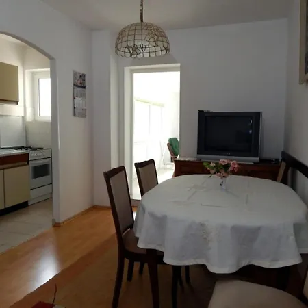 Apartman Crljenko With Sea View *