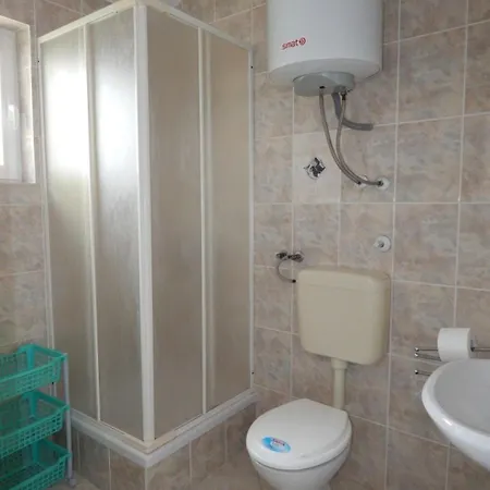 Apartman Crljenko With Sea View *