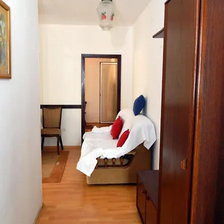 Apartman Crljenko With Sea View